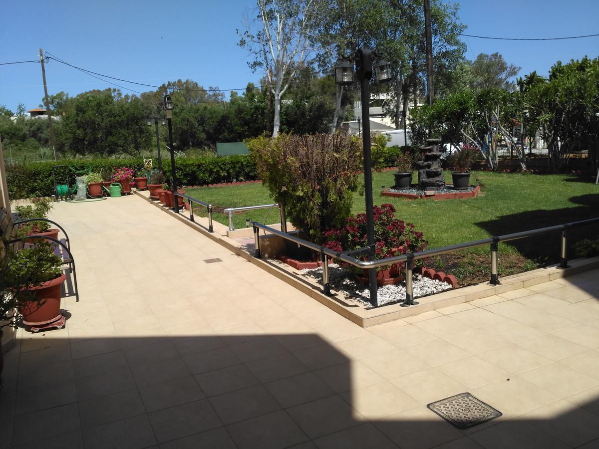 Melia Studios Kato Daratso Exterior photo